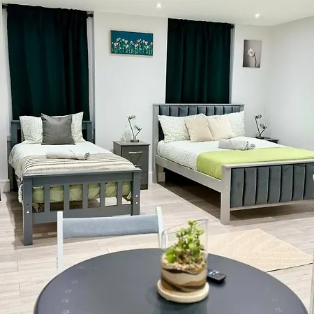 Guest&Rest Elite 2 Apartment London Exterior photo