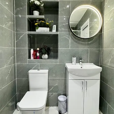 Guest&Rest Elite 2 Apartment London Exterior photo